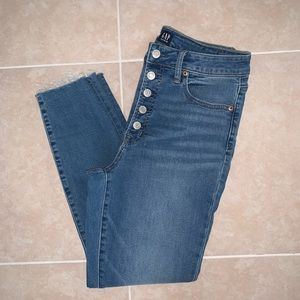 Curvy True Skinny Light Wash GAP Jeans